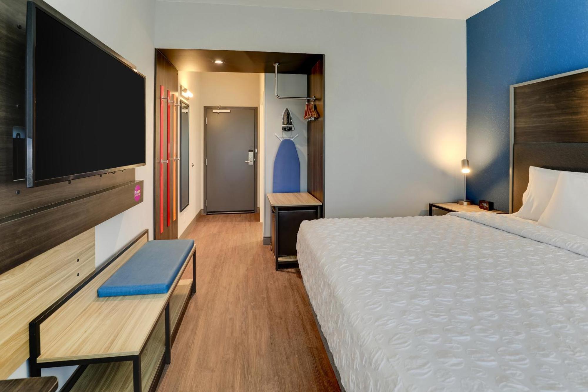 Tru By Hilton Leland Wilmington Hotel Exterior photo