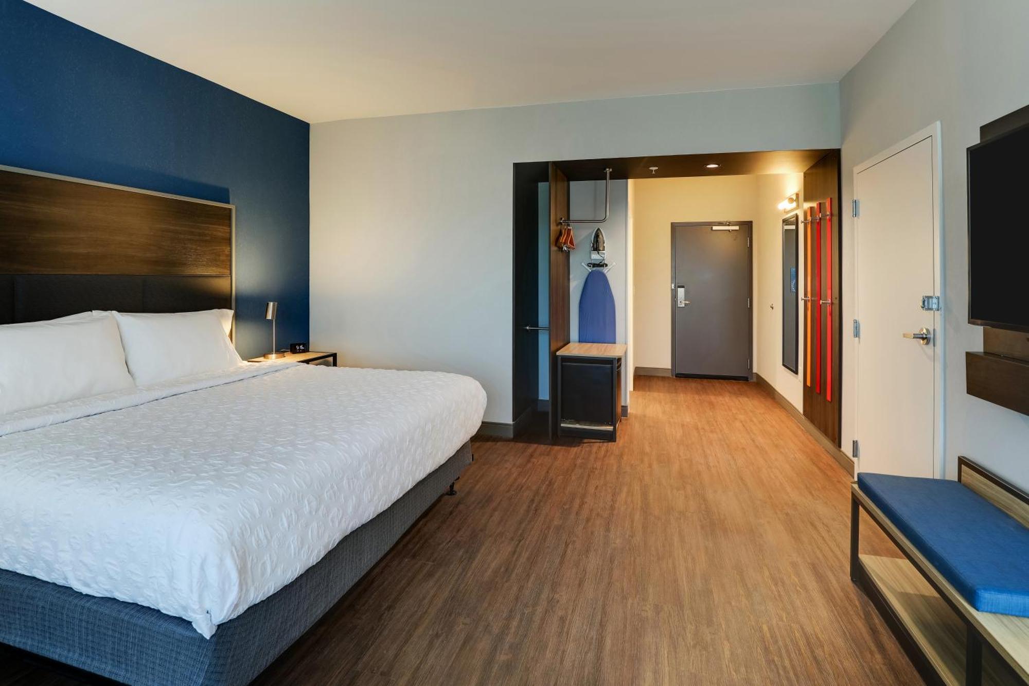 Tru By Hilton Leland Wilmington Hotel Exterior photo